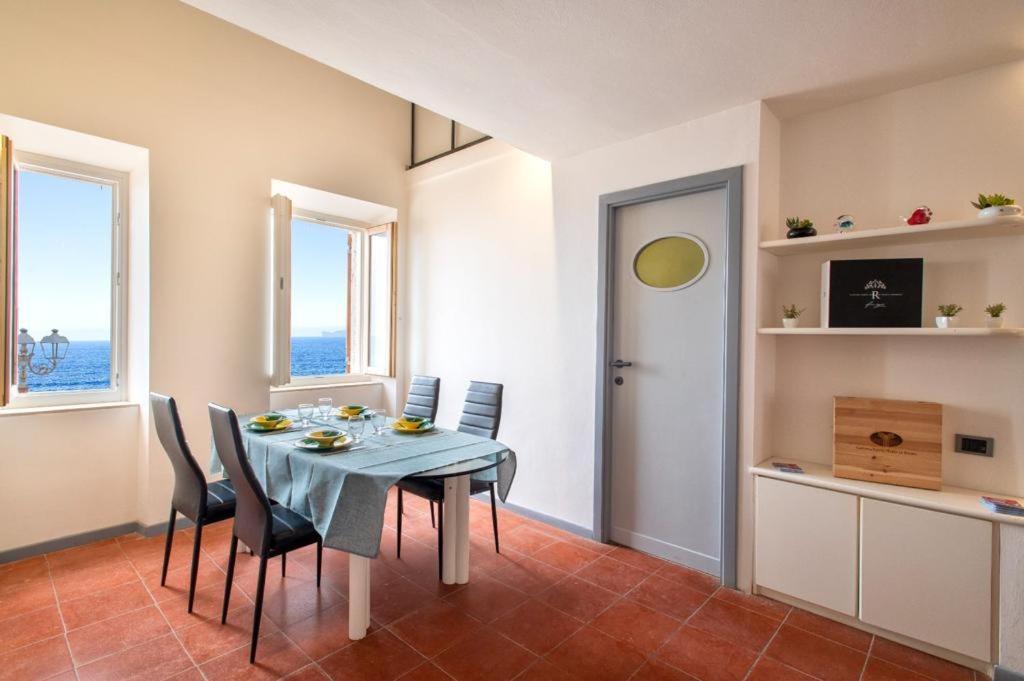 Panoramic Bastioni Sea View Apartment Алгеро Екстериор снимка