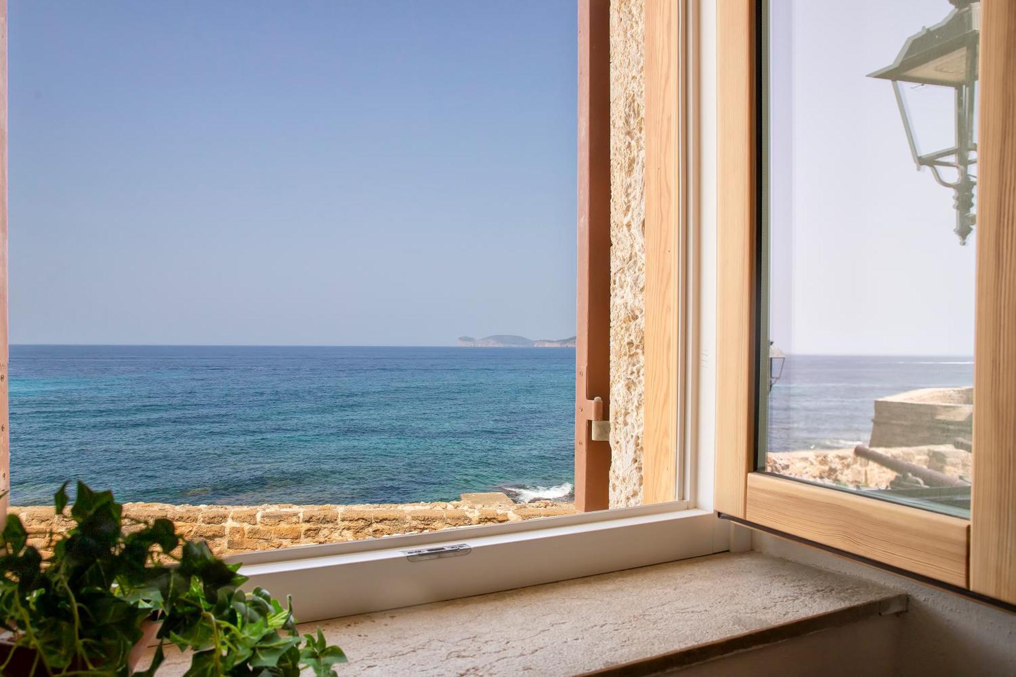 Panoramic Bastioni Sea View Apartment Алгеро Стая снимка